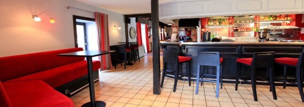 Le Victor Hugo - Hotel Et Restaurant - Logis Hotels Saint-Cere Ngoại thất bức ảnh