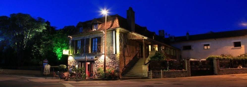 Le Victor Hugo - Hotel Et Restaurant - Logis Hotels Saint-Cere Ngoại thất bức ảnh